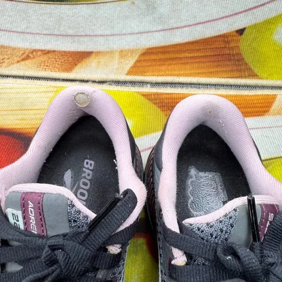 Brooks Adrenaline GTS 22 Womens Running Shoes Size 8.5 Gray & Pink - Picture 3 of 10